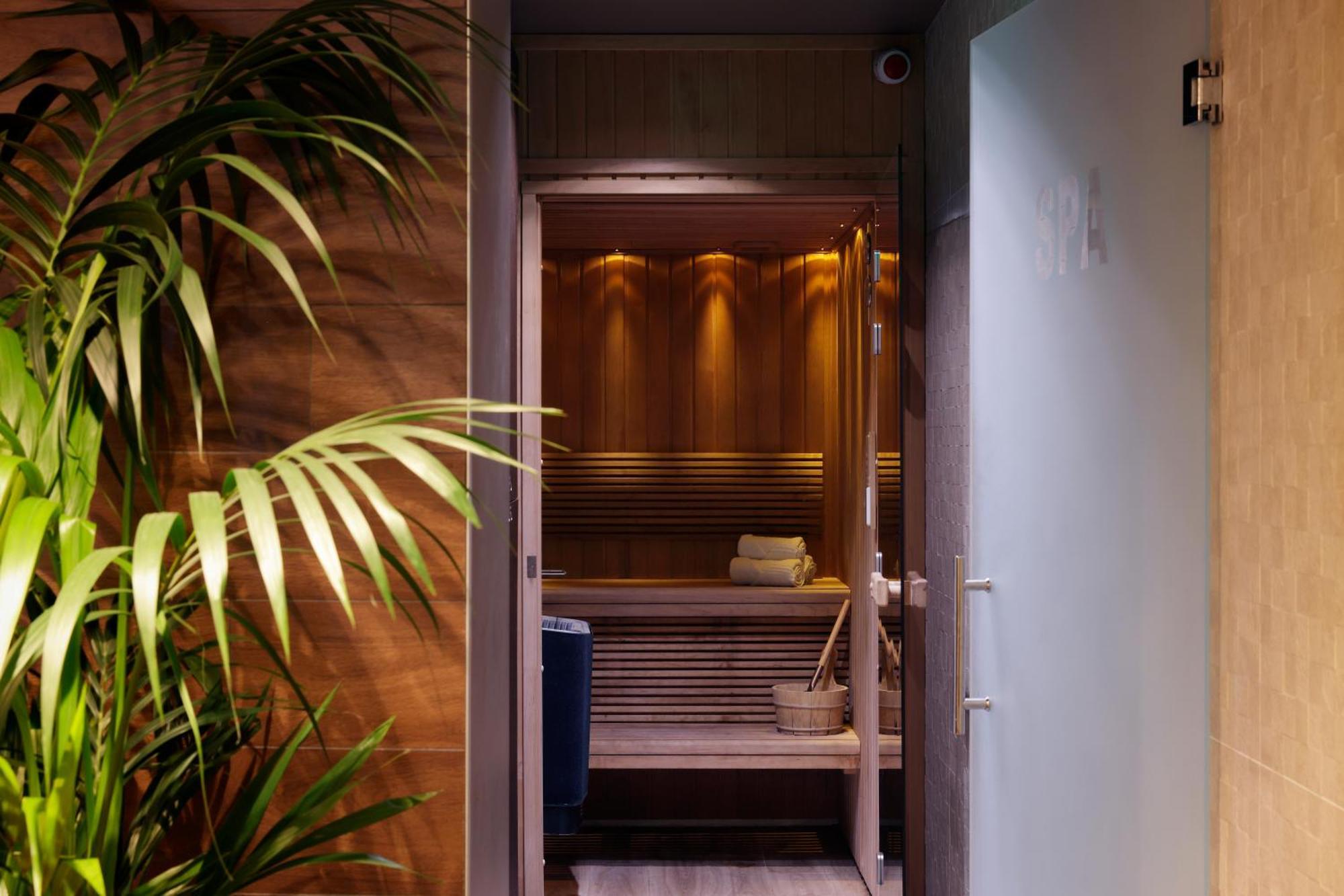 Hotel Eden Париж Екстериор снимка