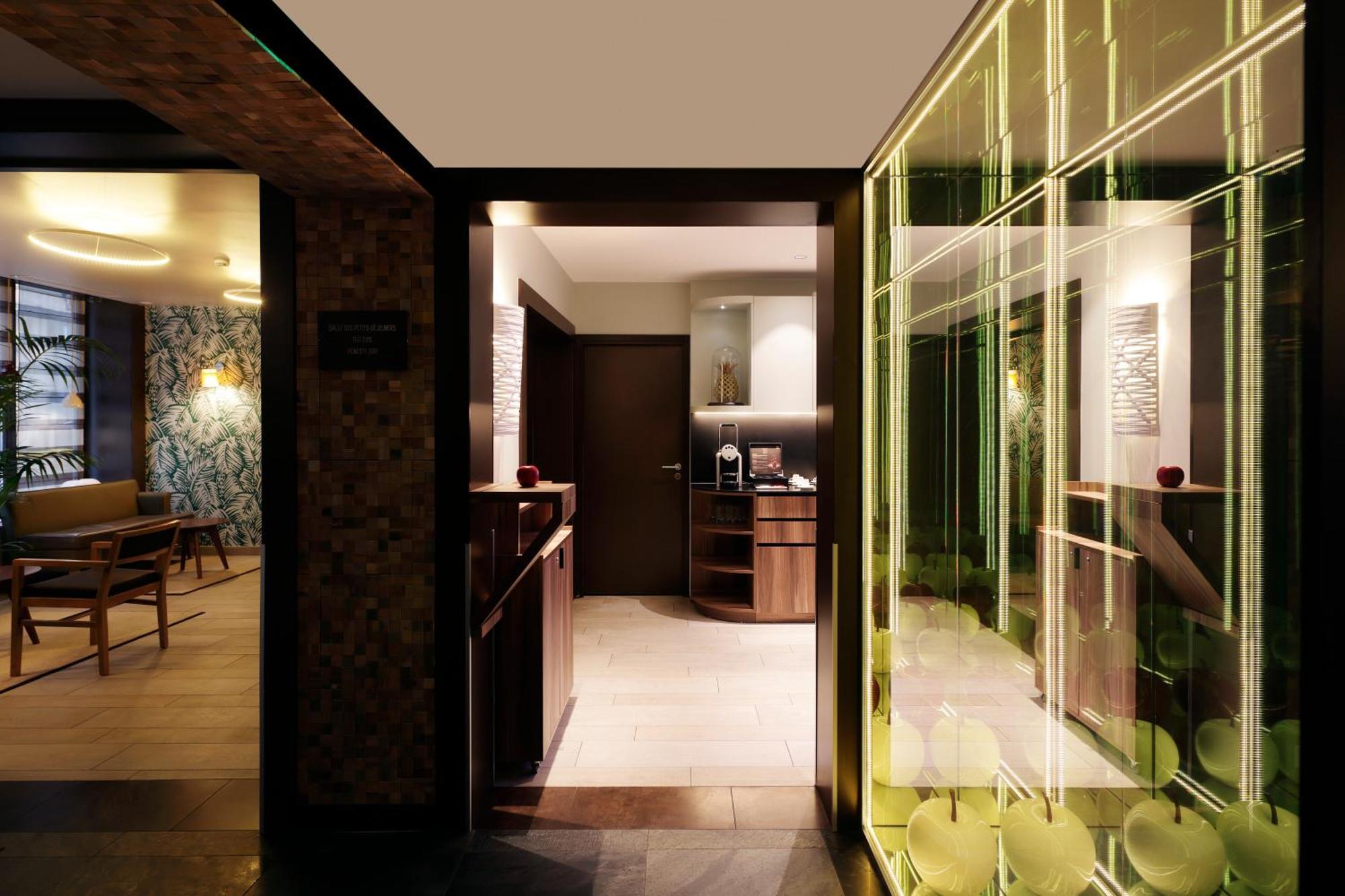 Hotel Eden Париж Екстериор снимка
