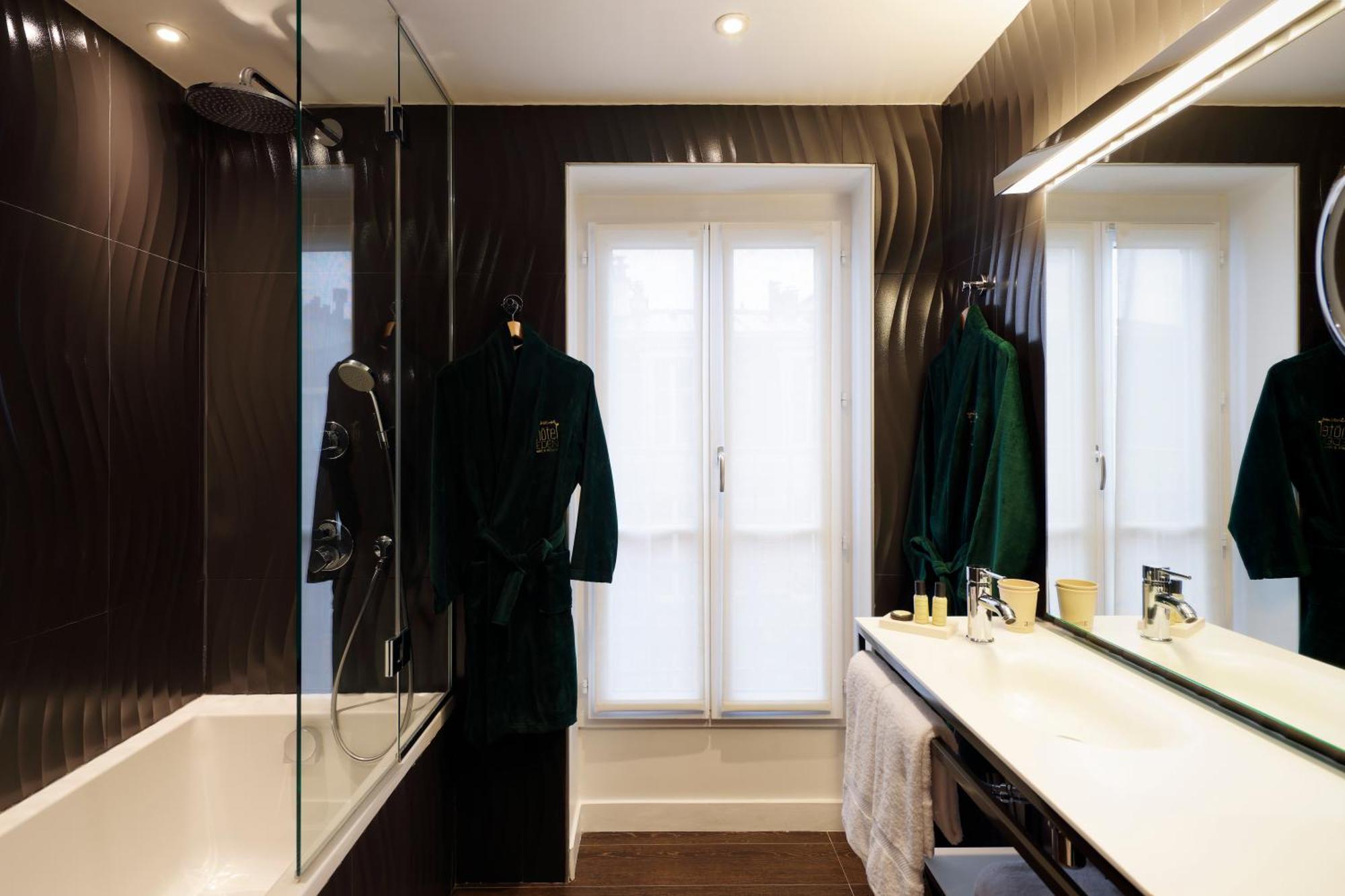 Hotel Eden Париж Екстериор снимка