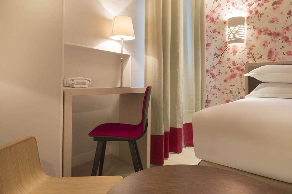 Hotel Eden Париж Стая снимка